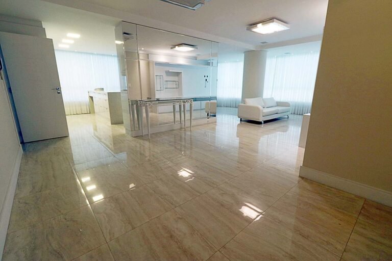1-marina-residence-vista-living