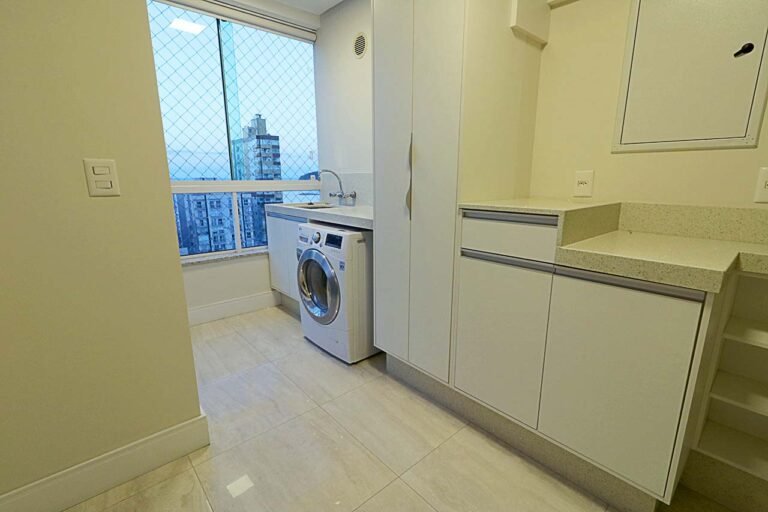 17-marina-residence-lavanderia