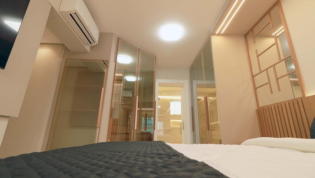 30-palma-mallorca-suite-master-vista-para-banheiro