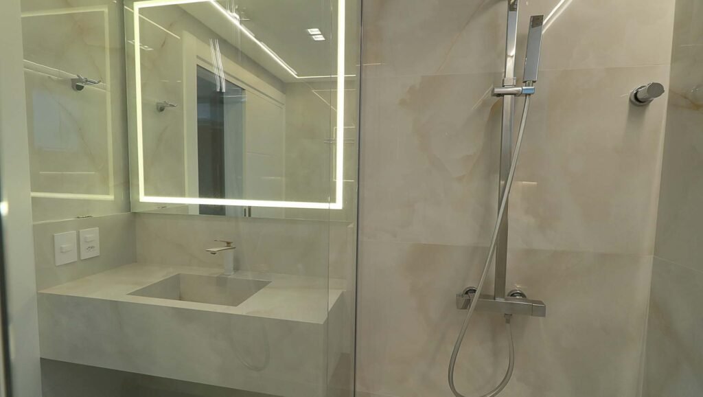 32-palma-mallorca-suite-master-banheiro-chuveiro
